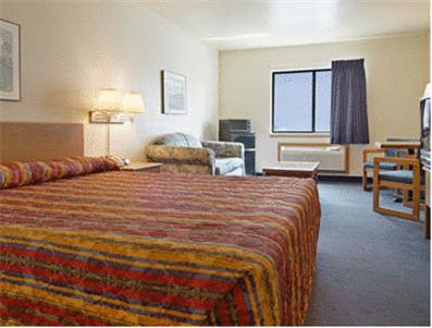 Knights Inn Memphis At Macon Cove Стая снимка