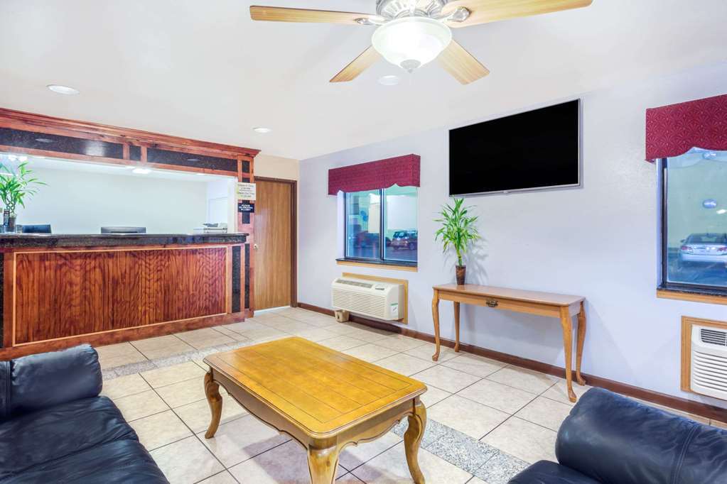 Knights Inn Memphis At Macon Cove Интериор снимка