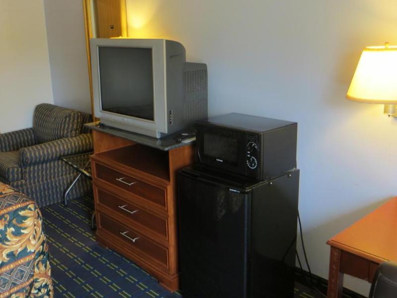 Knights Inn Memphis At Macon Cove Екстериор снимка