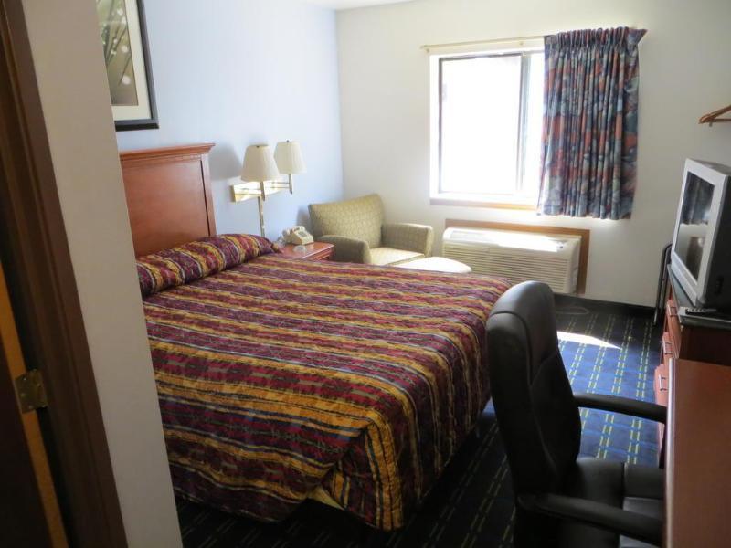 Knights Inn Memphis At Macon Cove Екстериор снимка