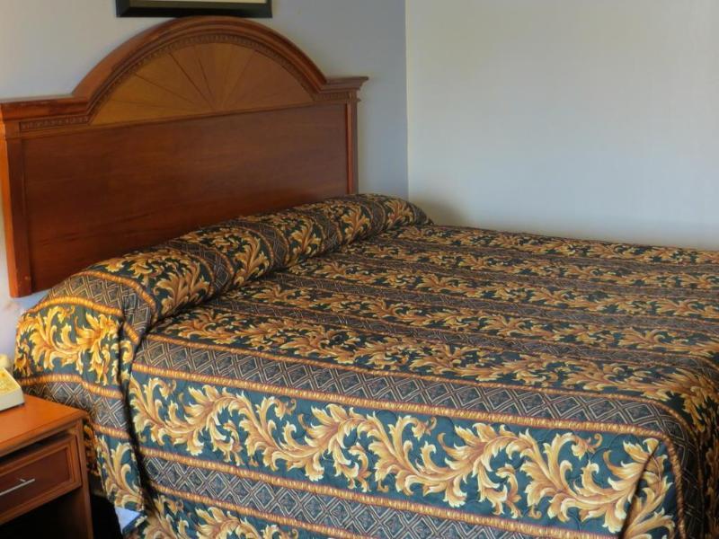 Knights Inn Memphis At Macon Cove Екстериор снимка